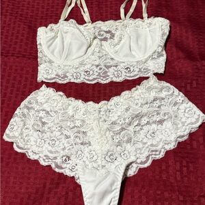 Elegant Lace Bralette and Panty Set